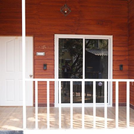The Mango Leaf Homestay آليباغ المظهر الخارجي الصورة